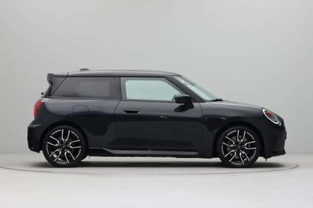MINI Cooper (2026) thumbnail 4