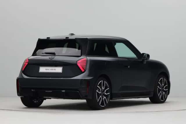 MINI Cooper (2026) thumbnail 5
