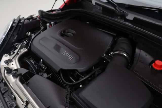 MINI Cabrio (2026) thumbnail 5