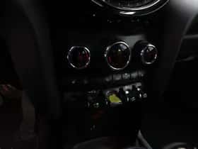 MINI Electric (2020) thumbnail 16