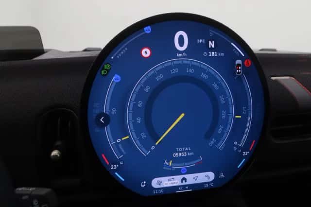 MINI Cooper (2025) thumbnail 3