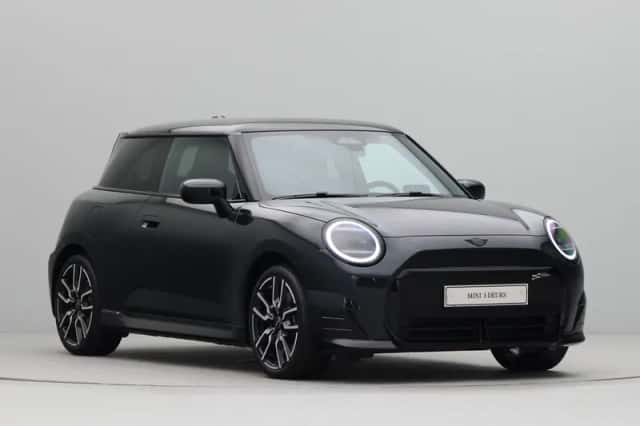 MINI Cooper (2026) thumbnail 3