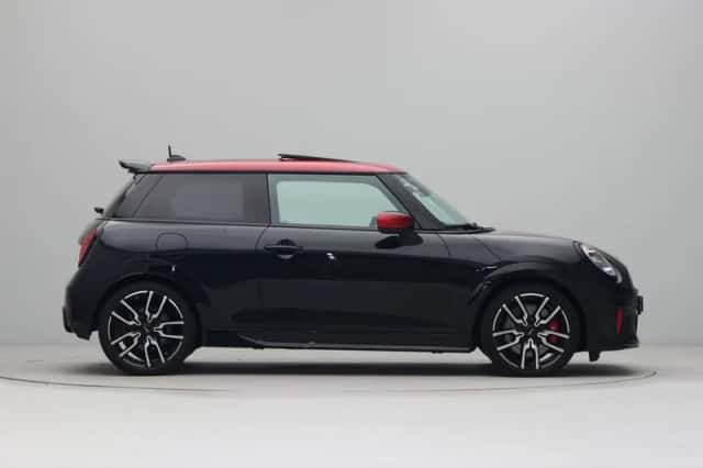 MINI Cooper (2025) thumbnail 4