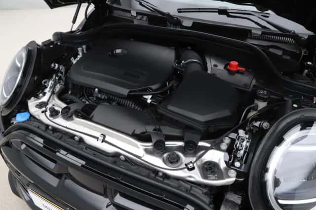 MINI John Cooper Works (2024) thumbnail 4