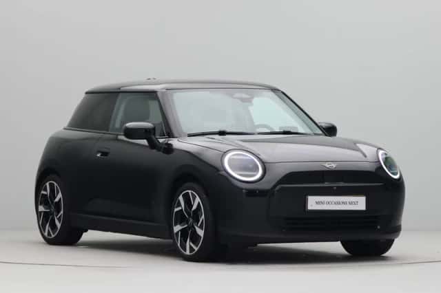 MINI Cooper (2024) thumbnail 6
