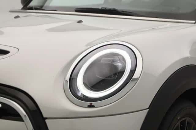 MINI Electric (2022) thumbnail 18