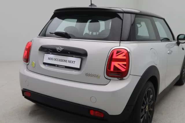 MINI Electric (2022) thumbnail 21
