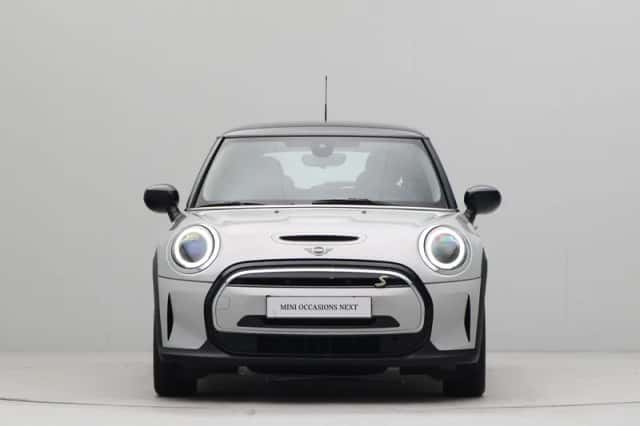 MINI Electric (2022) thumbnail 6