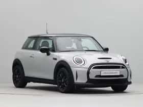 MINI Electric (2022) thumbnail 6