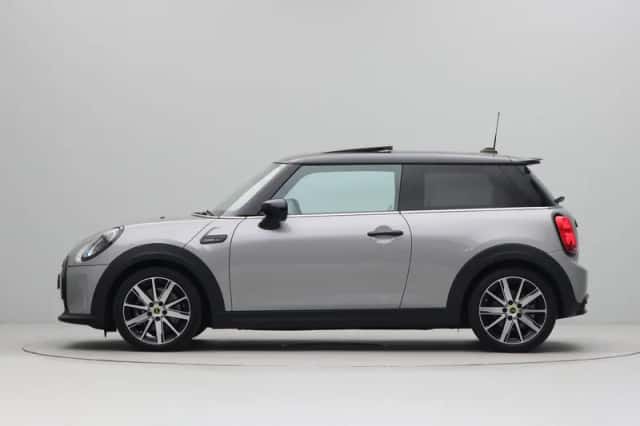 MINI Electric (2023) thumbnail 11