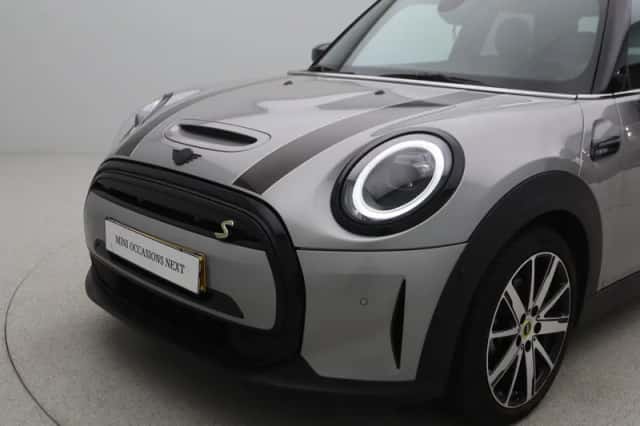 MINI Electric (2023) thumbnail 20