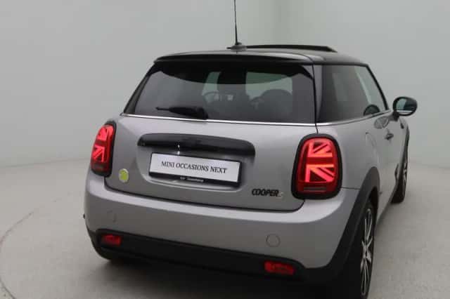 MINI Electric (2023) thumbnail 22