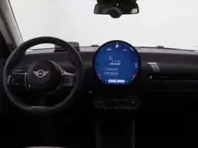 MINI Cooper (2024) thumbnail 12