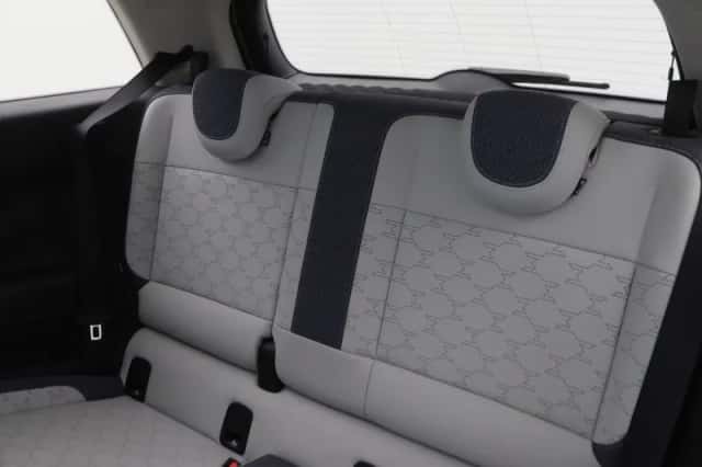 MINI Cooper (2024) thumbnail 15