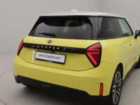 MINI Cooper (2024) thumbnail 21