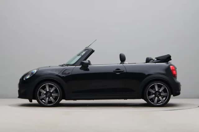 MINI Cabrio (2023) thumbnail 20