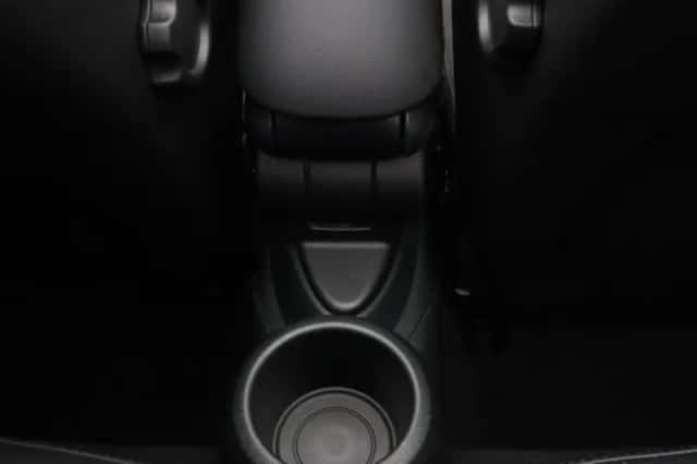 MINI Cabrio (2023) thumbnail 27