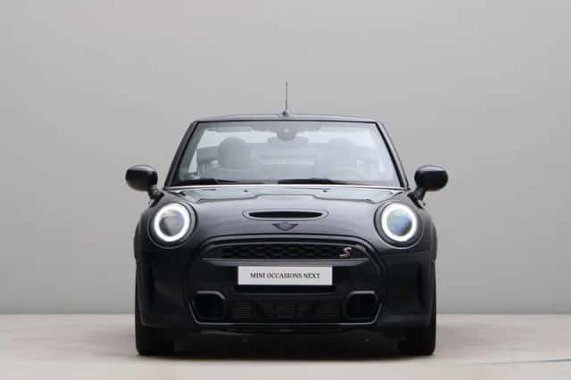 MINI Cabrio (2023) thumbnail 8