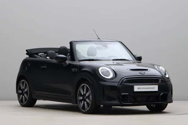 MINI Cabrio (2023) thumbnail 10