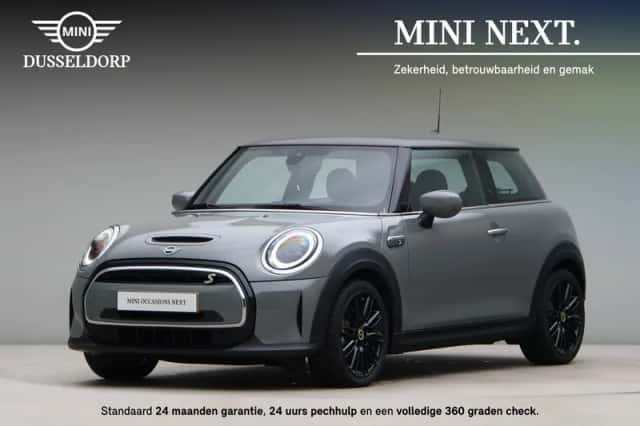 MINI Electric (2022) thumbnail 1