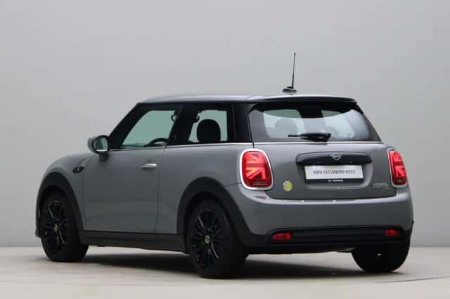 MINI Electric (2022) thumbnail 10