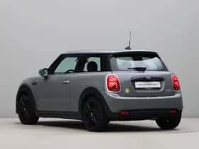 MINI Electric (2022) thumbnail 10