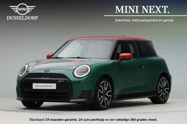 MINI Cooper (2024) thumbnail 1