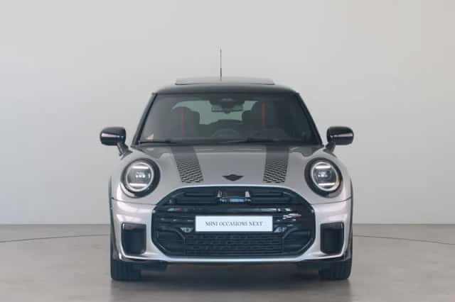 MINI Cooper (2025) thumbnail 2