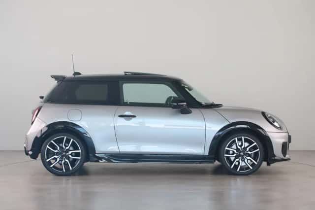 MINI Cooper (2025) thumbnail 4