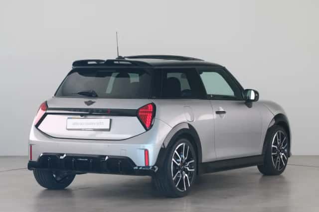 MINI Cooper (2025) thumbnail 5