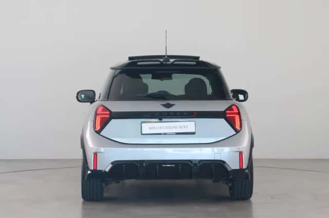 MINI Cooper (2025) thumbnail 6