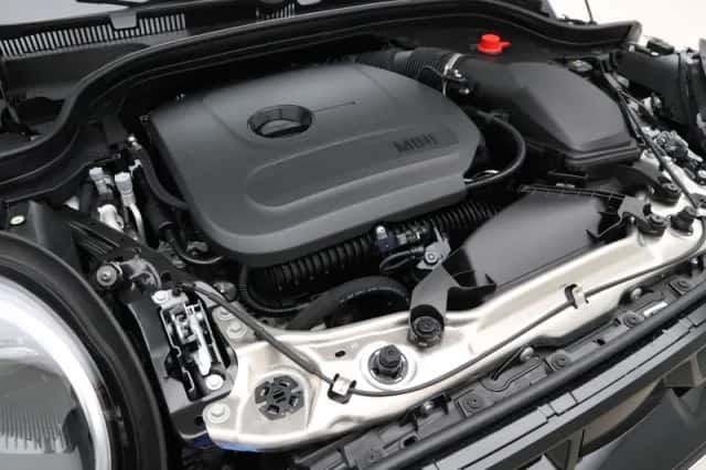 MINI Cabrio (2026) thumbnail 5