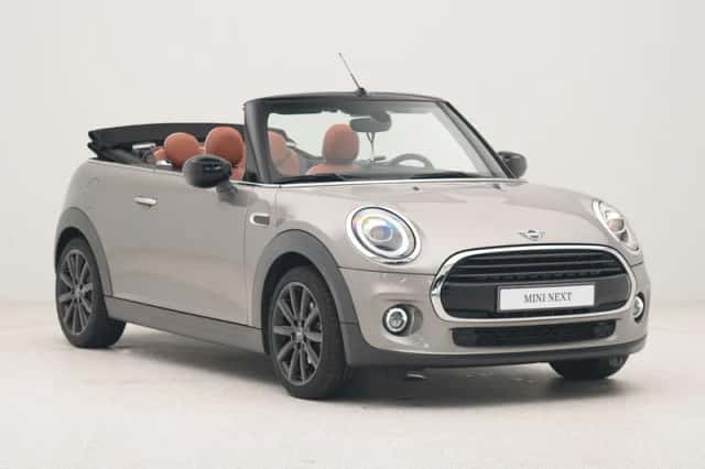 MINI Cabrio (2020) thumbnail 3