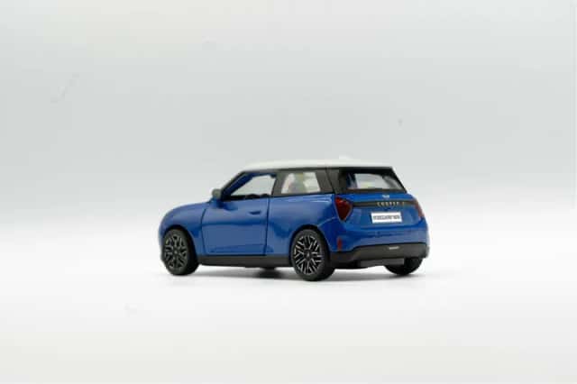 MINI Cooper (2026) thumbnail 4
