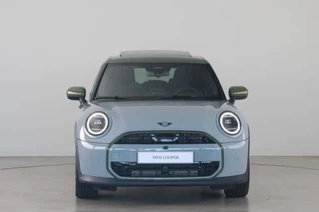 MINI Cooper (2026) thumbnail 2