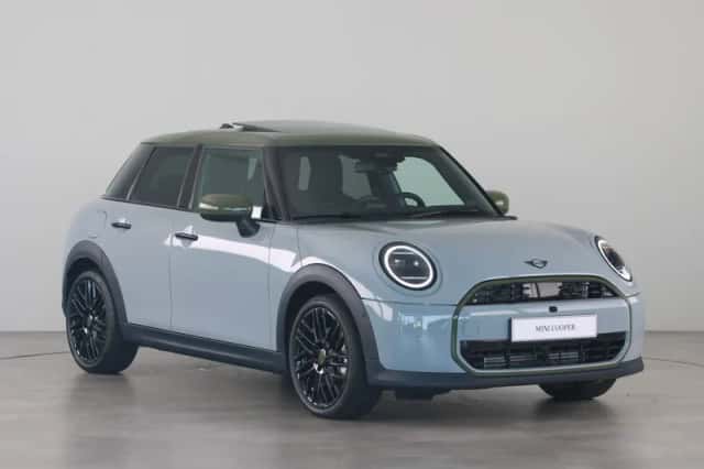 MINI Cooper (2026) thumbnail 3