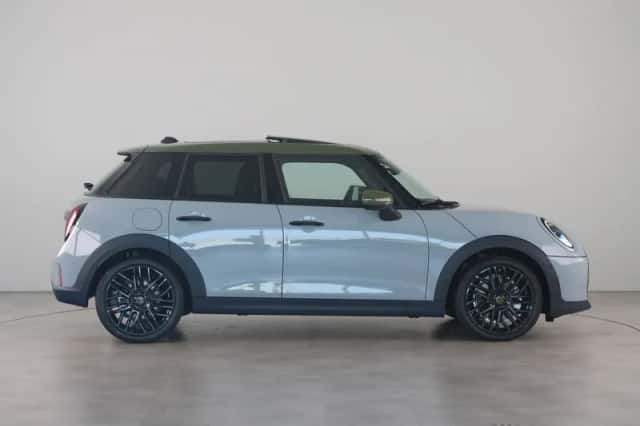 MINI Cooper (2026) thumbnail 4