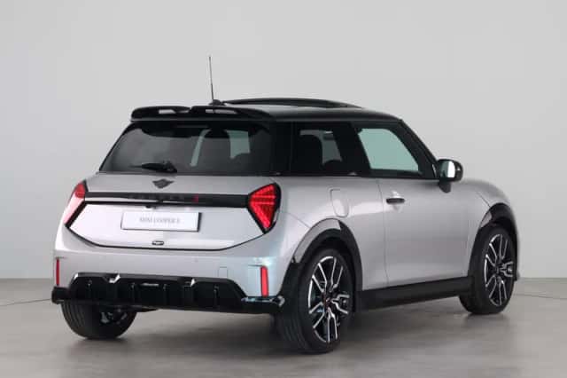MINI Cooper (2025) thumbnail 10