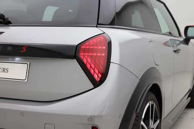 MINI Cooper (2025) thumbnail 20