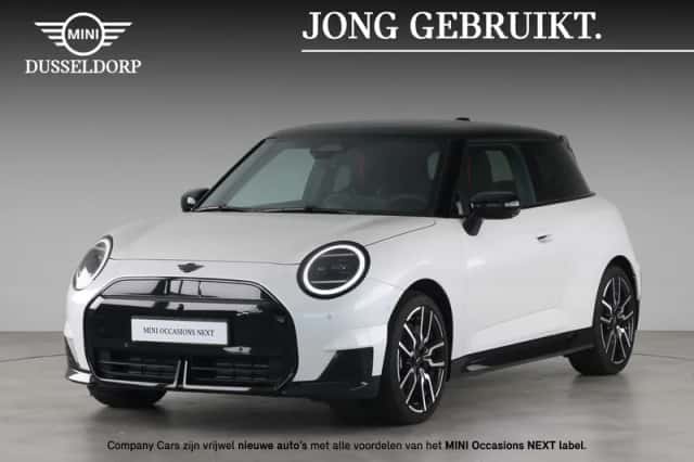 MINI Cooper (2025) thumbnail 1