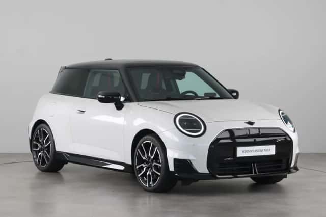 MINI Cooper (2025) thumbnail 3