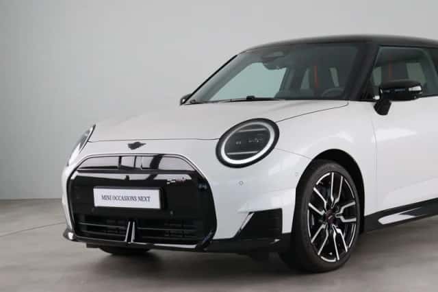 MINI Cooper (2025) thumbnail 21