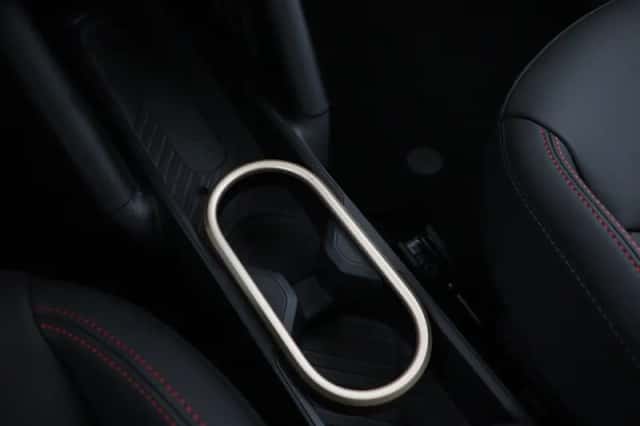 MINI Cooper (2025) thumbnail 9