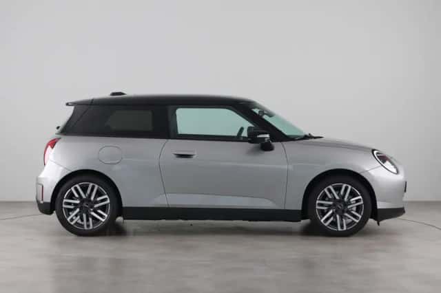 MINI Cooper (2025) thumbnail 4