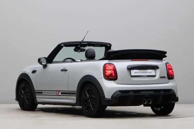 MINI Cabrio (2022) thumbnail 18