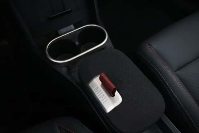 MINI Cooper (2026) thumbnail 12