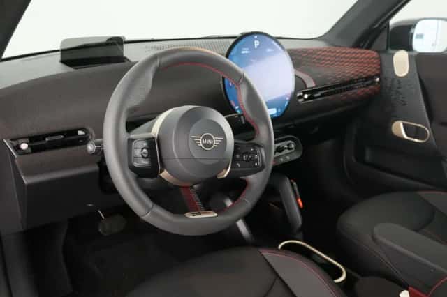 MINI Cooper (2026) thumbnail 15