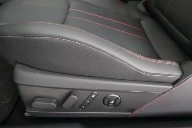 MINI Cooper (2026) thumbnail 24