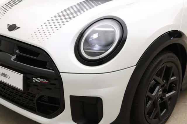 MINI Cabrio (2026) thumbnail 29