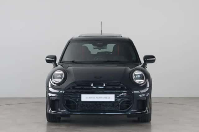 MINI Cooper (2026) thumbnail 2
